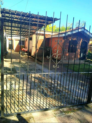 Imagen 19 de 28 de 2 Casas Independientes En Un Terreno Con Piscina, La Falda