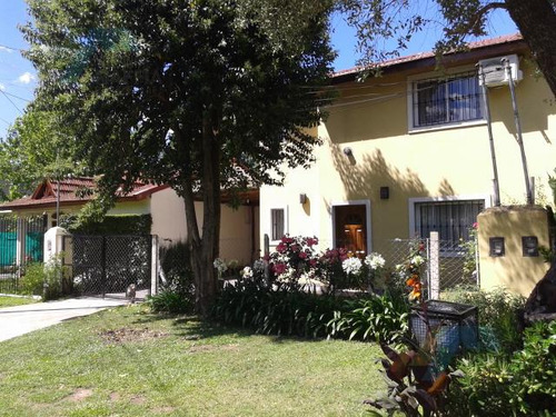 Venta De Casa Tipo Duplex 4 Amb Excelente Estado