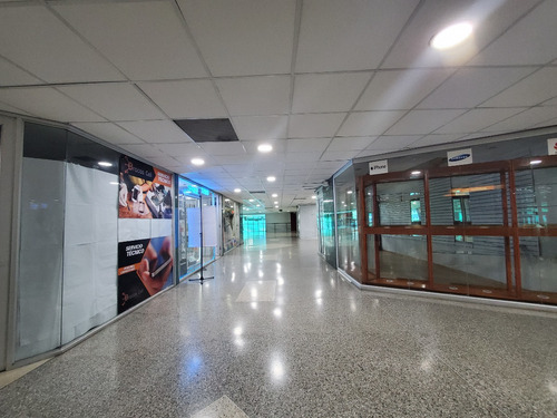 Mini Local Comercial Cc Las Américas, Las Delicias Maracay 24-22451 Hc