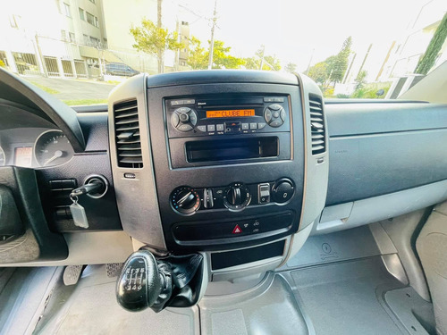 Imagem 10 de 14 de Mercedes-benz Sprinter 2.2 3550 Van Std 311 Cdi Diesel 3p M