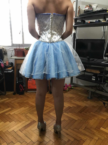 Imagen 4 de 4 de Vestido De 15