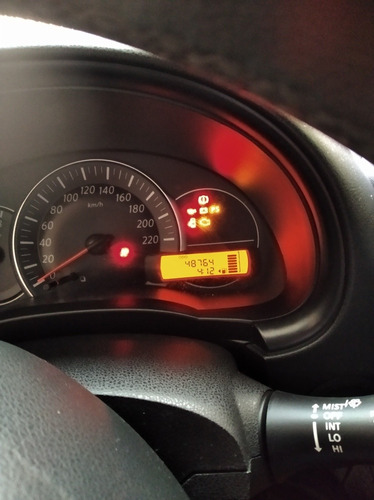Nissan March 2018 1.0 12v S 5p