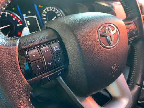 Toyota SW4 SRX 2.8 turbodiesel 5L 4x4 (Aut)