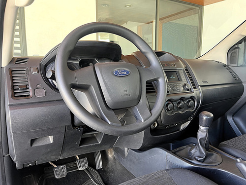 Ford Ranger 2.5 Xl Cabina Doble Mt