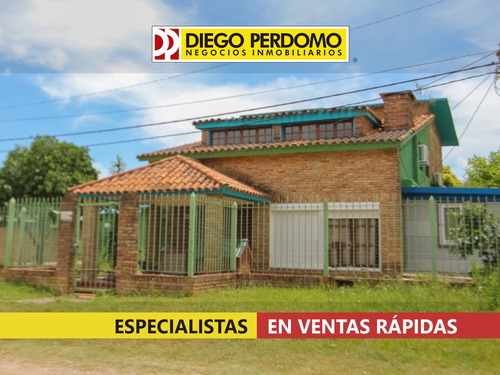 Casa De 6 Dormitorios En Venta, Playa Pascual