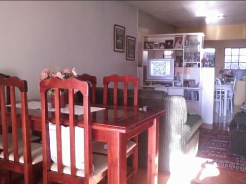 Casa À Venda Na Rua Doutor Deoclécio Pereira, Jardim Floresta, Porto Alegre - Rs - Liv-12251