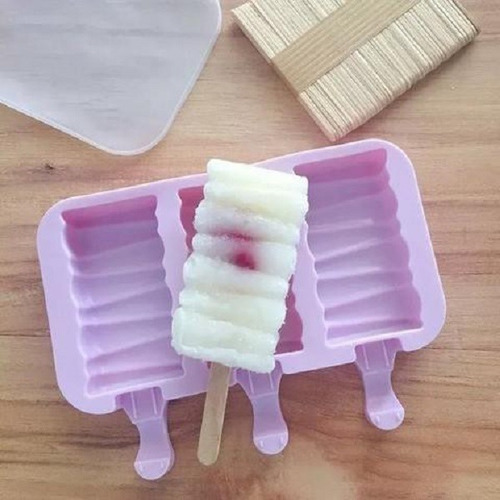 Imagem 2 de 8 de Forma De Picolé Em Silicone Com Tampa Faz 3 Sorvetes Zig Zag