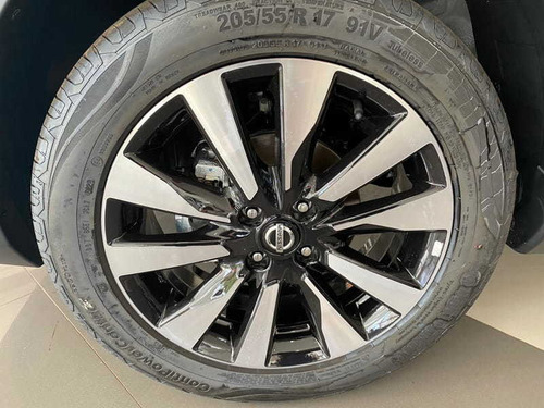 Imagem 3 de 5 de Nissan Kicks 1.6 16v Flexstart Sl 4p Aut 20/21