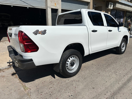 Toyota Hilux Pick-Up 2.4 Cd Dx 150cv 4x4
