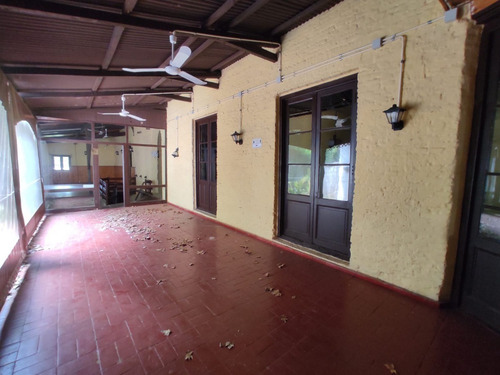 Imagen 6 de 14 de Local En Venta Sobre Av. Gral Flores En El Inicio Del Barrio Histórico #1370