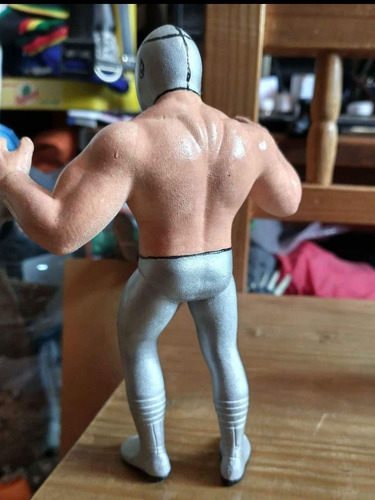 El Santo Y Atlántis Kelian Luchador (Usado)