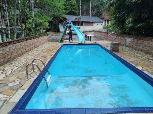 Imagem 2 de 14 de Juquitiba/completo/lagos/piscina/suítes/ac/permuta/ref:05283