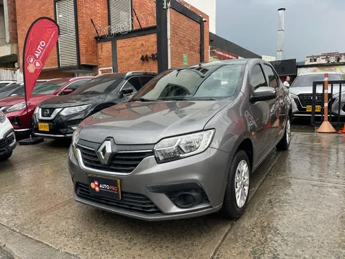 Renault Logan 1.6 Expression / Life +