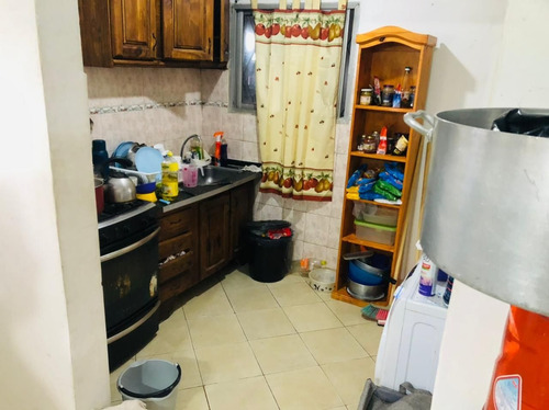Imagen 4 de 14 de Casa En Venta En Villa De Mayo