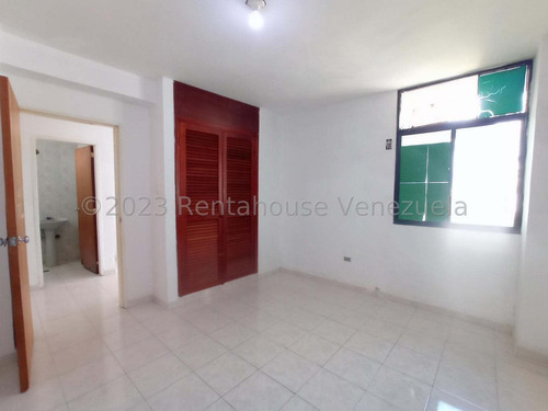 Imagen 20 de 28 de Apartamento En Alquiler San Jacinto 3h/2b Estef 23-25863