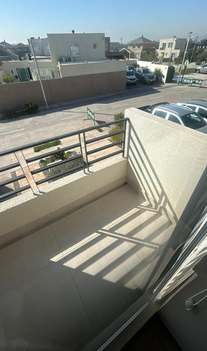 Casa En Arriendo Seguridad, Laguna Y Conectividad En Condomi