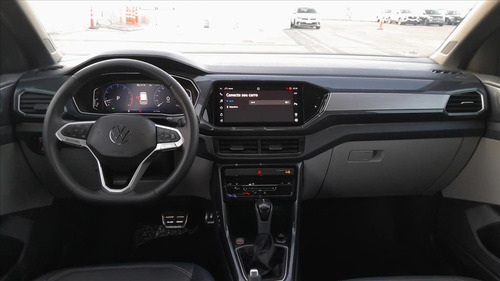 Volkswagen T-Cross 1.4 250 TSI TOTAL FLEX HIGHLINE AUTOMÁTICO
