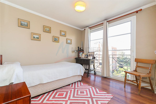 Departamento En Venta De 3 Dorm. En Providencia