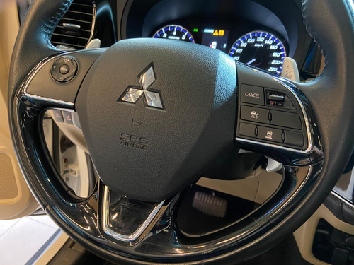 Mitsubishi Outlander 3.0 GT 4X4 V6 24V GASOLINA 4P AUTOMÁTICO