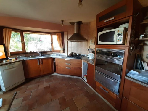 Imagen 4 de 17 de Ideal Hostel/hosteria 5 Dorm Vista Al Lago Jardin