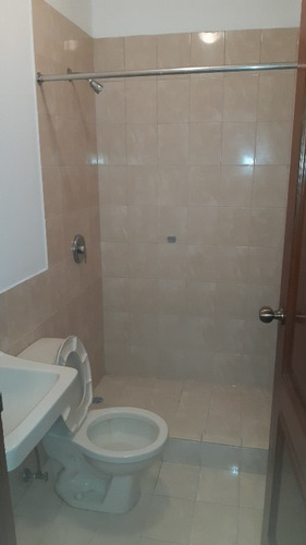 Imagen 5 de 13 de Rento Apto Z.10 Edif.portofino Ref.5720