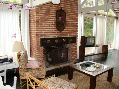 Chalet De Epoca En Muy Buen Estado- Ref: 7191