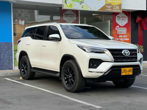 Toyota Fortuner 2.4 Diesel