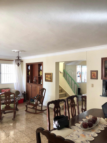 Casa En Altos De Las Praderas En Venta