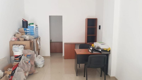 Imagen 2 de 5 de Venta De Local, La Plata