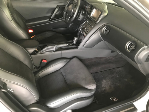 Imagen 13 de 15 de Nissan Gtr Biturbo Premium 2015 (nuevo, De Coleccion)