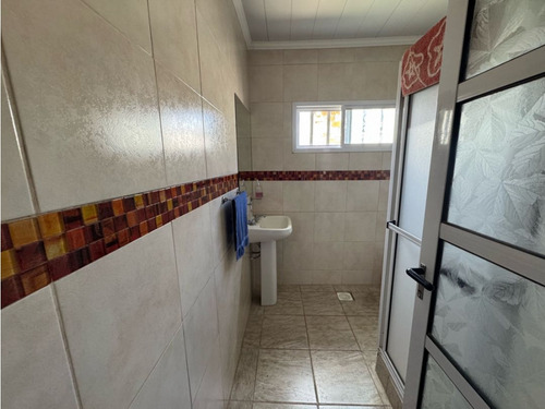 Vendo Casa En Acceso A Concepción Del Uruguay, Entre Ríos