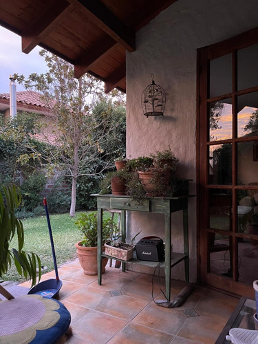 Casa Bella En Uno De Los Mejores Sectores De San Felipe