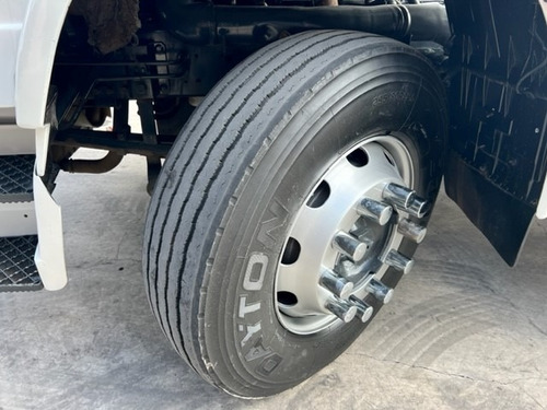 Imagem 6 de 12 de Iveco Cavallino 320 4x2 Cavalino = 19320 1932 Cargo Titan