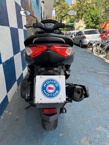 Yamaha Nmax 2023