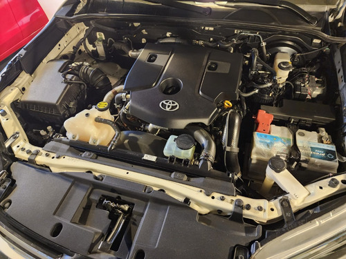 Toyota Hilux 2.8 Cd Srx 177cv 4x4