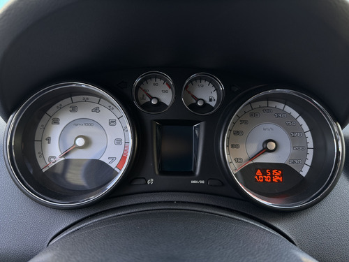 Peugeot 408 2.0 Allure Nav 143cv