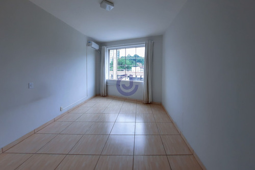 Apartamento De 100 M² Próximo Ao Centro De Blumenau/sc (bairro Garcia)