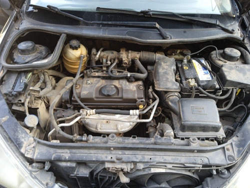 Imagem 2 de 11 de Peugeot 206 2001 1.6 16v Soleil 3p