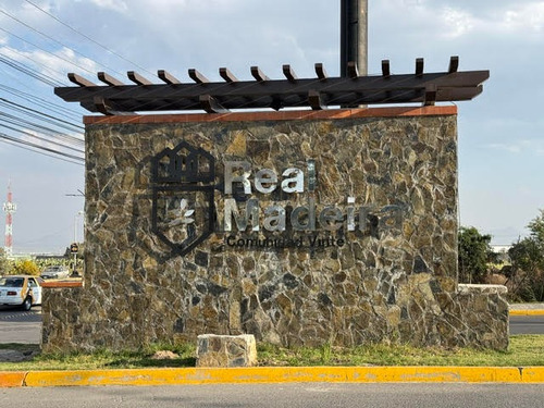 Casa Sola, Amplia ,en Renta, De 2 Niveles,de 2 Recamaras, 2 1/2 Baños, 2 Estacionamientos, Terraza Con Pérgola, Amenidades, Fraccionamiento Real Madeira Fase Iv, Pachuca De Soto, Hidalgo