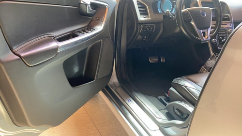 Imagem 8 de 15 de Volvo Xc 60 Rdesign 2015 T5 2.0 Turbo 245 Cv