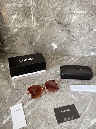 Imagen 5 de 10 de Carteras Y Sandalias