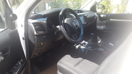 Toyota Hilux 2.8 Cd Srv 177cv 4x2 2020