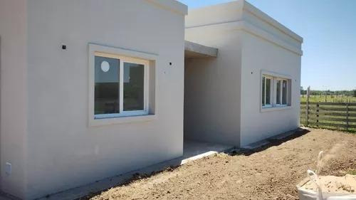 Casa En Venta - 3 Dormitorios 2 Baños - 811mts2 - San Sebastián