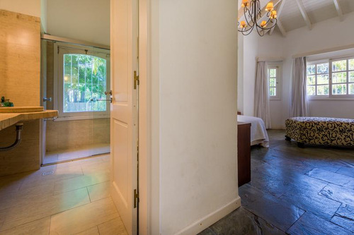 Imagen 12 de 28 de Casa Venta 4 Dormitorios Lugano Punta Del Este