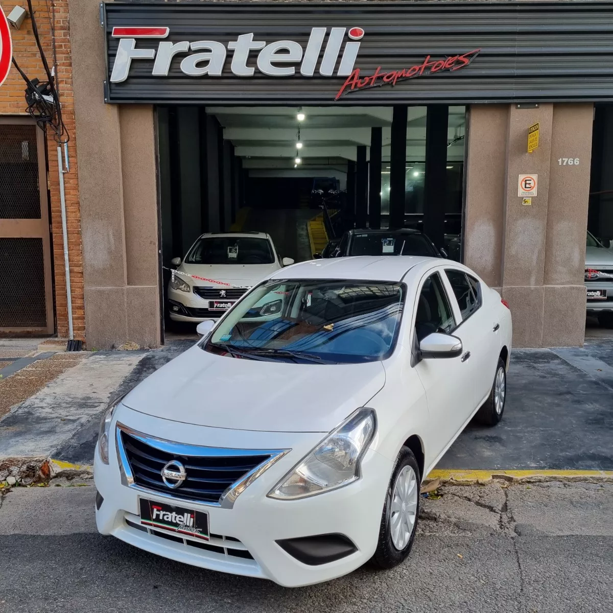 Nissan Versa 1.6 Sense Mt