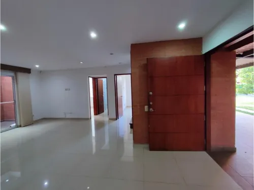 Venta Casa De 258mts2 Condominio En El Castillo, Jamundí 7384.
