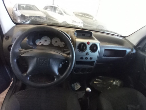 Imagen 10 de 11 de Peugeot Partner Confort Hdi 1.6l Furgon 2013