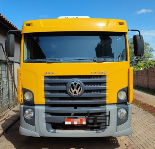 Imagem 3 de 15 de Caminhao Vw 24250 6x2 (truck) 2010/2010 (vt)