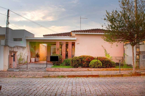 Imagem 1 de 6 de Venda De Casas / Padrão Na Cidade De Araraquara 10493