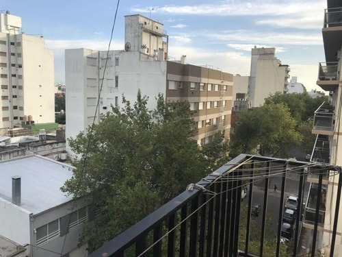 Imagen 5 de 13 de Retasado! 3 Amb. Al Frente Con Vista Abierta A La Ciudad